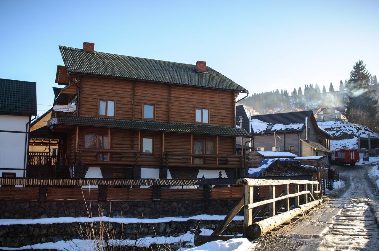 Preluky Hotel Boekovel Buitenkant foto